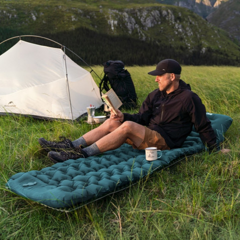 Матрац туристичний надувний одномісний Naturehike CNK2550WS019, 200x60x9.5 см, синій, прямокутний із мішком для надування