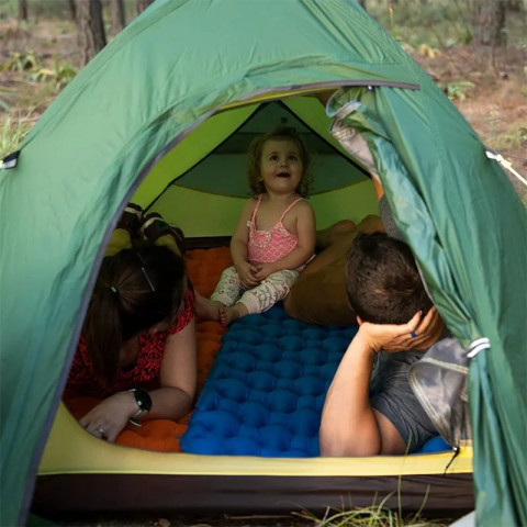 Матрац туристичний надувний одномісний Naturehike FC-10 NH19Z032-P 195x59x6.5 см, блакитний для кемпінгу