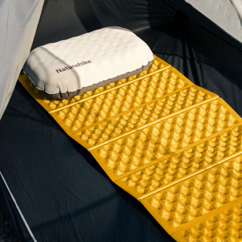 Килимок туристичний складаний одномісний IXPE Naturehike CNK2650WS010 з алюмінієвою плівкою, 185x56x2.3 см, жовтий