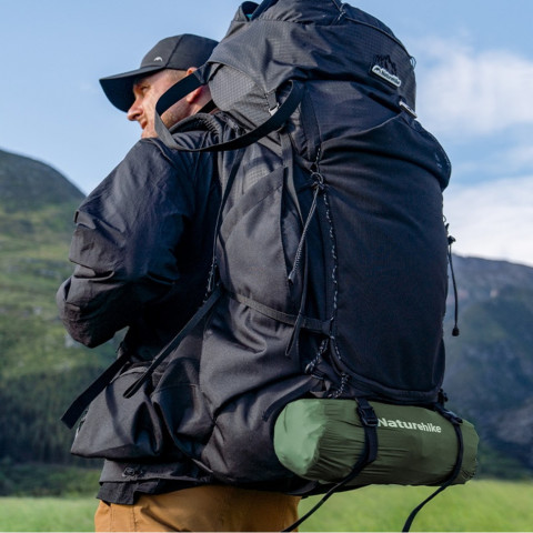 Матрац туристичний надувний одномісний Naturehike CNK2550WS019, 200x60x9.5 см, зелений, прямокутний із мішком для надування