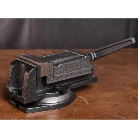 Лещата верстатні Holzmann I100