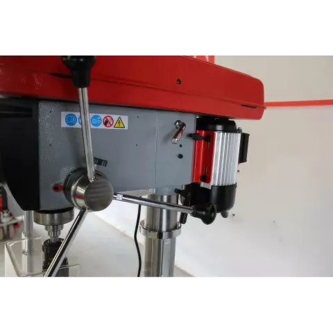 Свердлильний верстат Holzmann SB 2516H