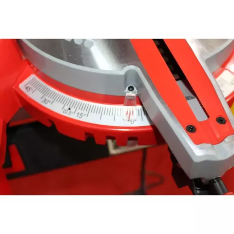 Пила торцювально-циркулярна Holzmann TK 305