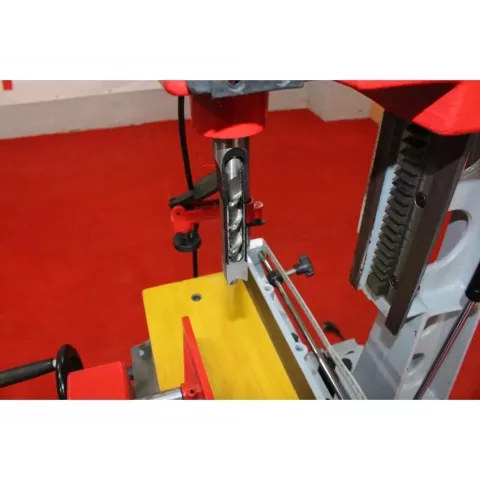 Довбальний верстат Holzmann STM 26